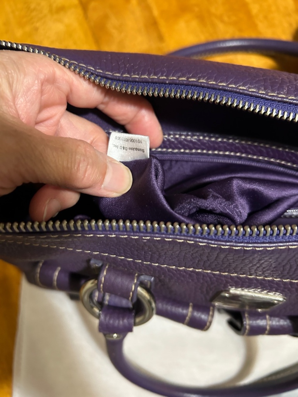 MCM Purple Leather Satchel Handbag with Front Pockets - Picture 8 of 9